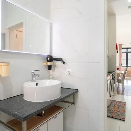Central Cozy Stay 2 Ac Near Metro Porto Exterior photo