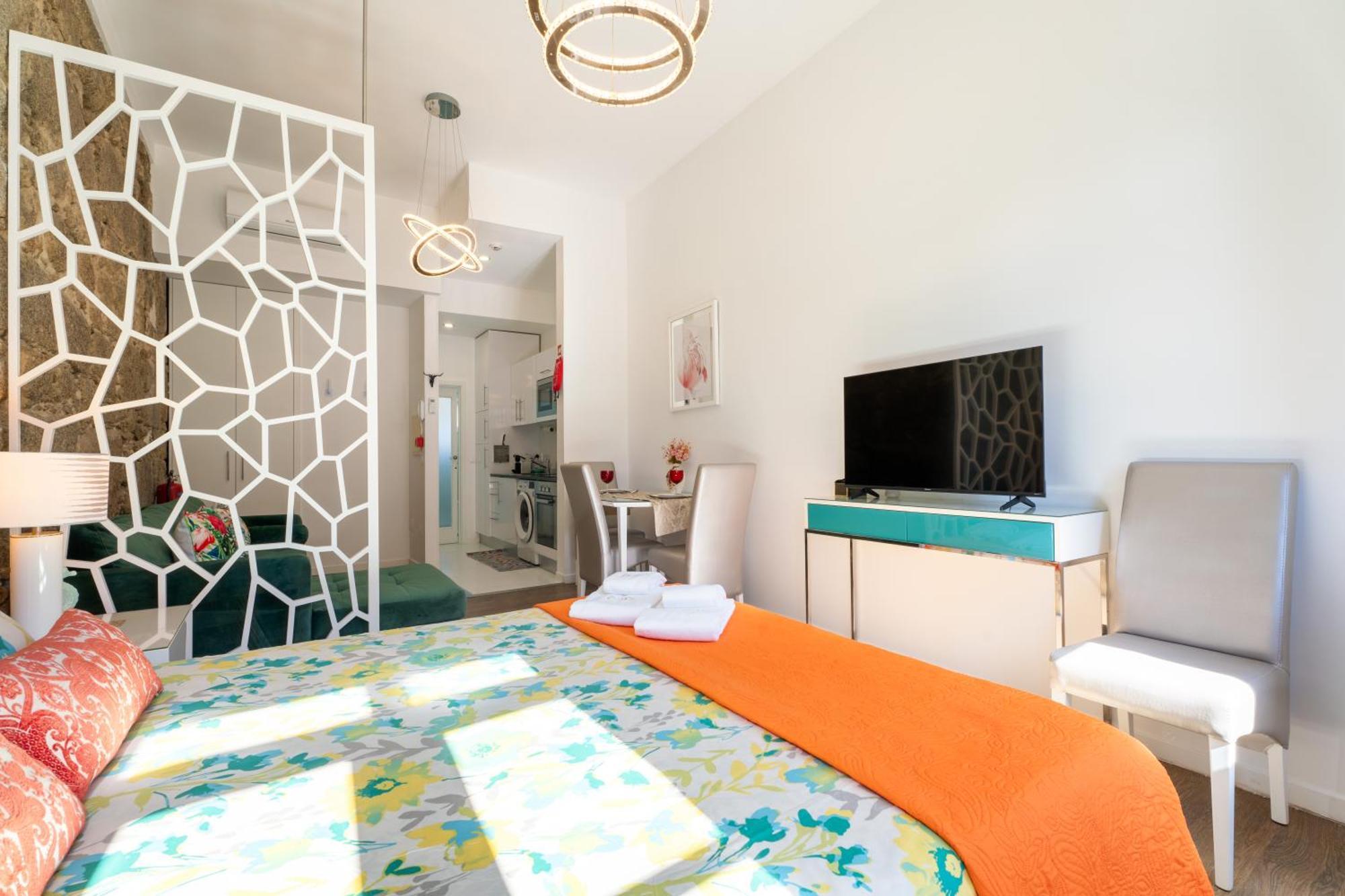 Cozy 2 Ac Near Metro Apartamento Porto