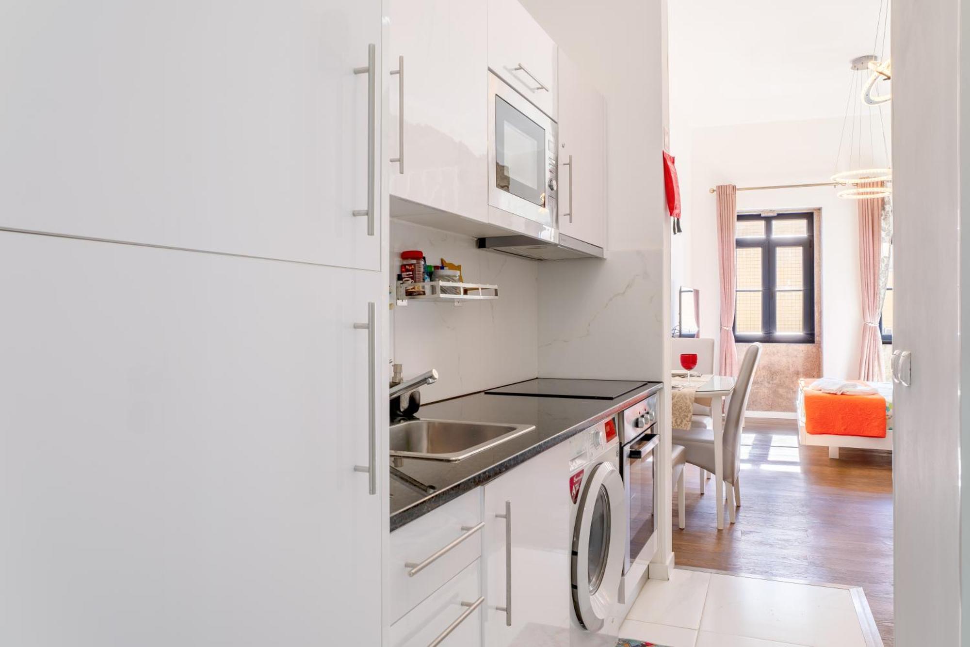 Cozy 2 Ac Near Metro Porto